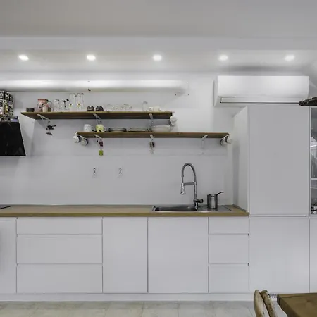 Charming & Cozy 2bd With Natural Light By Flat Mаnager Apartman