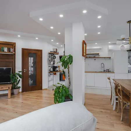 Charming & Cozy 2bd With Natural Light By Flat Mаnager Apartament
