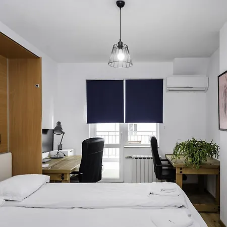 Charming & Cozy 2bd With Natural Light By Flat Mаnager 소피아